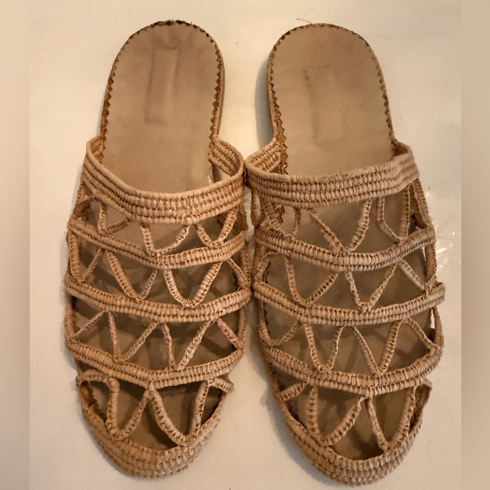 Handmade in Morocco - straw slippers - size 7.5